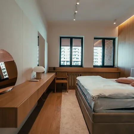 Waterfront Pearl Apartament *