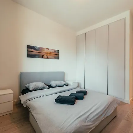 Waterfront Pearl Apartment Belgrade