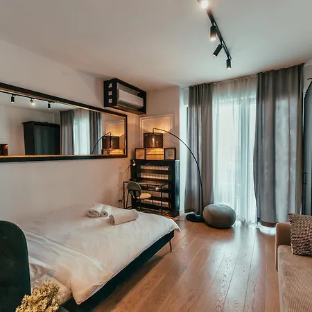 Waterfront Pearl Apartment Belgrade