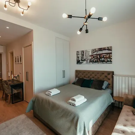 Waterfront Pearl Apartament