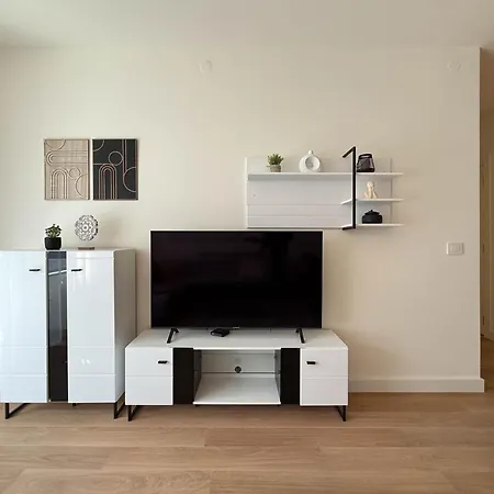 Waterfront Pearl Apartment Belgrade
