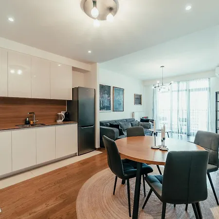 Waterfront Pearl Apartament *