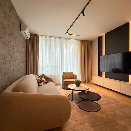 Waterfront Pearl Apartment *